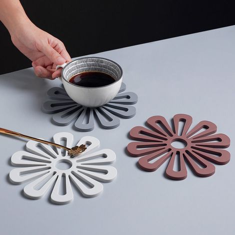 4er-Set Silikon-Tischsets, Topfuntersetzer, Untersetzer für heiße Speisen, rutschfest, hitzebeständig, für die moderne Küche (1/2)