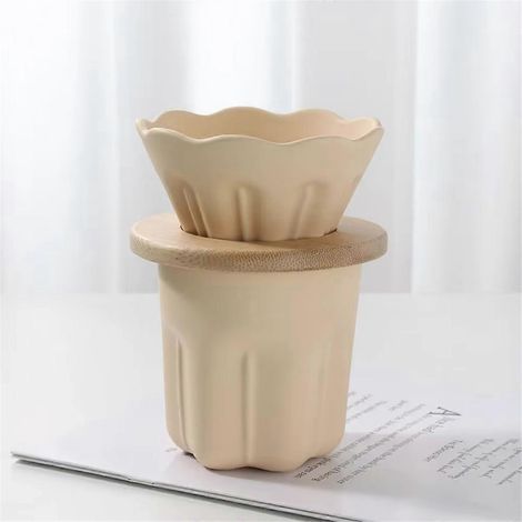 Hellgrünes Filterkaffeemaschinen- und French-Press-Set (1/5)
