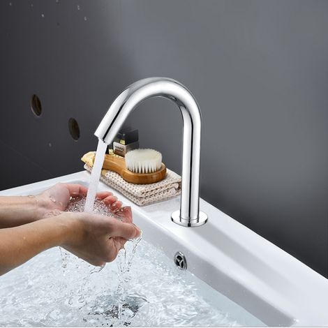 Robinet d'eau froide automatique à capteur infrarouge G1/2" avec boîtier de commande, modèle compact. (1/5)
