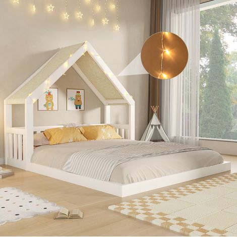 Hausbett 140x200 cm aus weißem Holz mit Stoffdach und Lichterkette für Kinder – MEUBLIV (1/5)