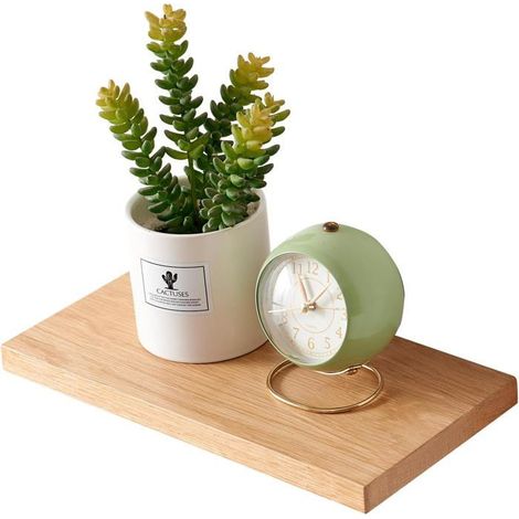 Questo piccolo piatto doccia sospeso a parete, realizzato in legno massello di rovere, ha una larghezza di 30 cm ed è adatto a bagni, camere da letto, soggiorni, cucine, uffici e lavanderie.