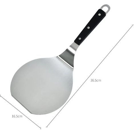La espátula para pizza es apta para parrillas y hornos, y cuenta con un práctico mango para guardarla fácilmente.