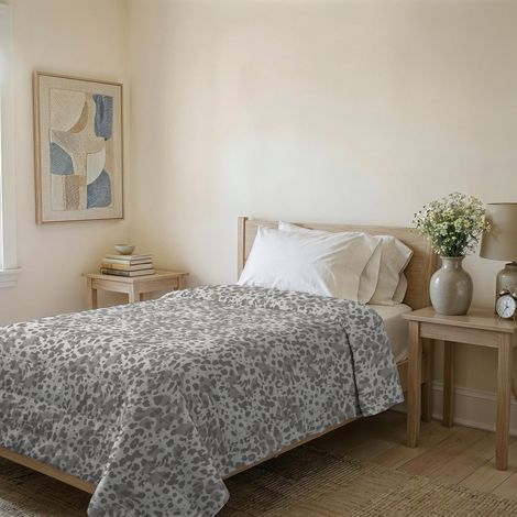 Couvre-lit matelassé d’été Ligne en Microfibre Douce imprimée – Couette Printemps-été mi-Saison – Roar, 1 Place et demie 200x240 cm (1/5)