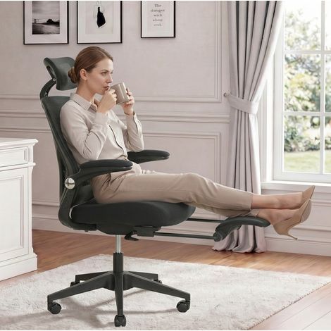 MEUBLIV Sedia da ufficio ergonomica pieghevole nera con supporto lombare e poggiapiedi (1/5)