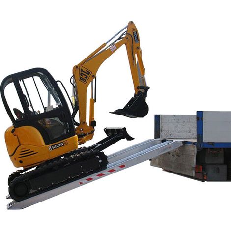 Longueur de rampe 3.00m - Hauteur à franchir de 900mm - charge max par paire 8000kg pour empattement 2000mm - Vendue à l'unité - M150/30US