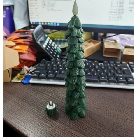 Flammenlose, kegelförmige Weihnachtsbaumkerzen mit Fernbedienung und Timer, LED-Weihnachtskegelkerzen mit 3D-Flammen, grüne LED-Kerzenhalter für die Weihnachtsdekoration (1/3)