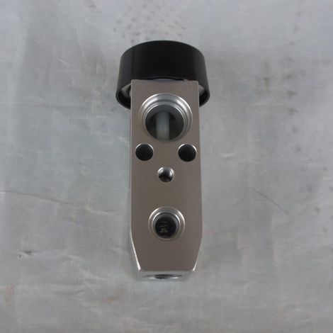 Automotive air conditioning expansion valve suitable for Hyundai Sonata 97626-09000 (1/5)