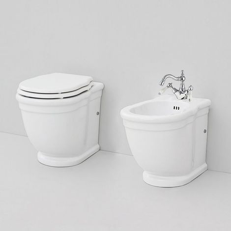 Sanitari Hermitage filomuro cm. 55x36 con sedile softclose in (1/4)