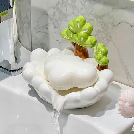 Keramikseifenschale in Form einer Wolke, verziert mit grünen Bäumen, weiß, dekorative Seifenschale für Badezimmer mit Abflusssystem. (1/5)
