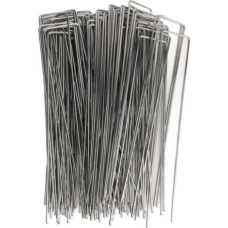 Packung mit 100 U-förmigen Gartenstäben aus verzinktem Stahl zur Befestigung von Unkrautvlies und anderer Pflanzendekoration. Rauheit: 2,5 mm.