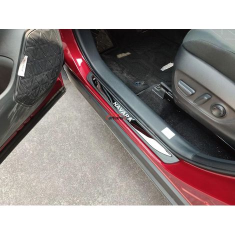 Accessoires automobiles : Protection de seuil de porte pour Nissan Navara 2024 ( ) (1/5)