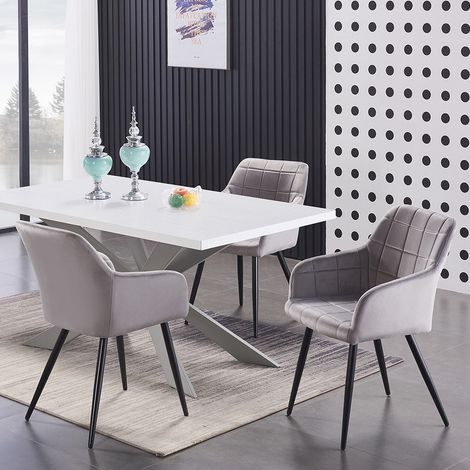 Duke LUX Camden Esszimmerset – ein weißer Esstisch aus Holz und ein Set mit 4 hellgrauen Esszimmerstühlen aus Samt – Esszimmer Küche