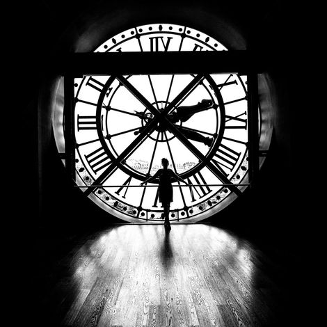 Tableau sur toile motif horloge du temps 30x30 cm - Impression sur Toile Murale Décorative - Image imprimée en HD sur Toile - Toile sur Châssis en Bois FSC - Fabriqué en France (1/5)
