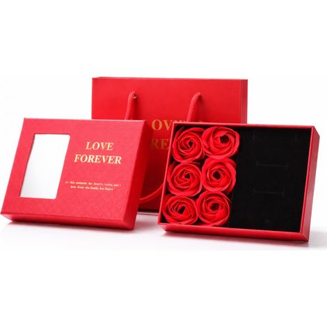 Portagioie con 6 rose di sapone profumate, rosse, in regalo BUK28CZE (1/4)