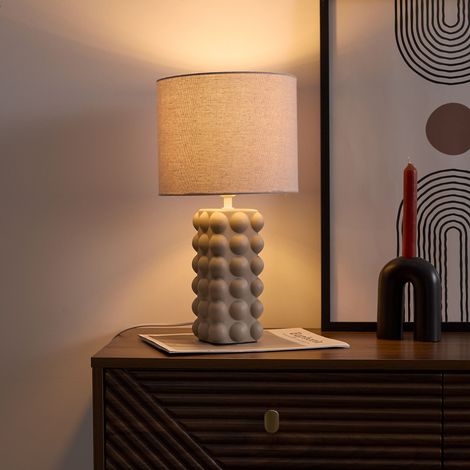 The Home Deco Factory – Lampe à poser céramique taupe – Abat-jour sobre – Éclairage doux – Design élégant pour salon ou chambre