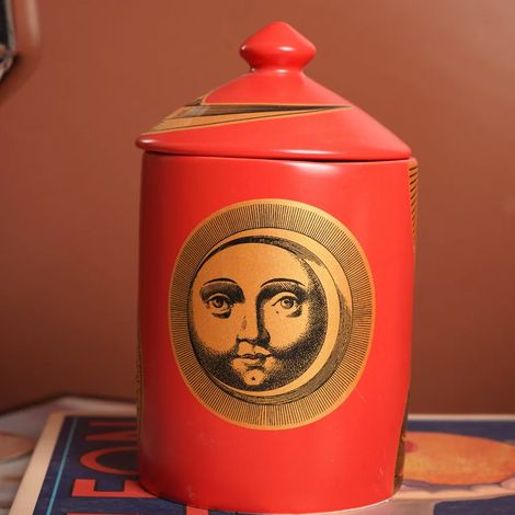 Pot à bougie parfumée en céramique avec couvercle peut également servir de boîte à bijoux, de bougeoir ou de récipient pour fruits secs.