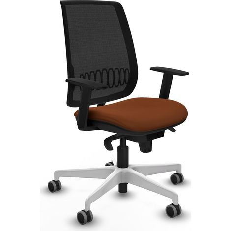 Chaise piqueras y crespo Alares cuir synthétique marron base blanche (1/2)