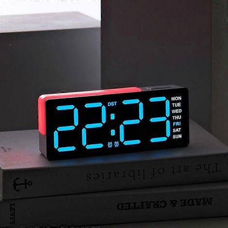 Grande horloge numérique LED avec éclairage d'ambiance, affichage de la date, fonction snooze, réveil numérique multifonctionnel 55256682, boîtier blanc. (1/5)
