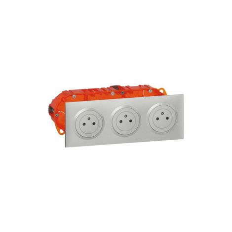 Legrand – Prise de courant triple 2P+T surface 16A précâblée – Socle rétractable – IP20 – Montage encastré – Boîtier alu (1/2)