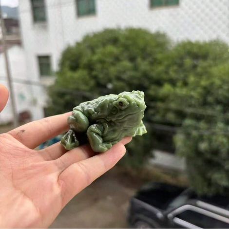 1 jouet anti-stress en forme de crapaud, fait main et peint à la main, pour se défouler et faire des farces. Cadeau original : grenouille. (1/3)