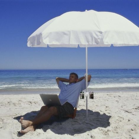 Porte-gobelet portable pour parasol de plage