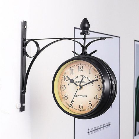 Horloge murale double face, horloge de jardin rétro européenne avec double surface en verre, horloge suspendue vintage avec support, pour une utilisation intérieure et extérieure (piles non incluses). (1/4)