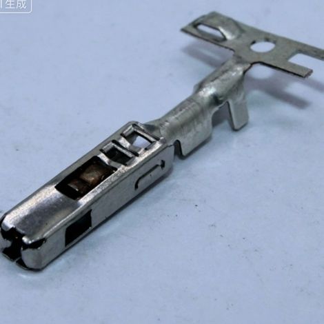 2435331-1 Connecteur automobile, prise, borne de faisceau de câbles (1/2)