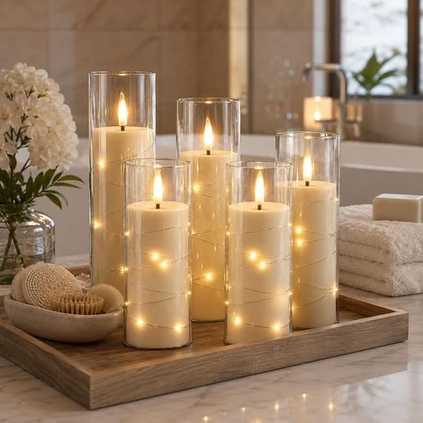 5 transparente elfenbeinfarbene LED-Kerzen mit Lichterkette, realistischer Flamme, Fernbedienung und Glaseffekt. (1/5)
