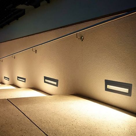 Rechteckige LED-Aufbauleuchte, 3 W, 220 V, 65° Abstrahlwinkel, schwarz, Schutzart IP65, geeignet für Treppen. (1/5)