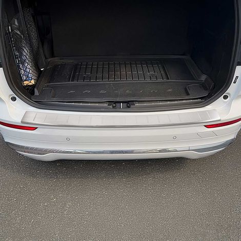 OMAC Ladekantenschutz Stoßstangenschutz für Volvo XC60 II 2018-2026 – Edelstahl gebürstet (1/5)