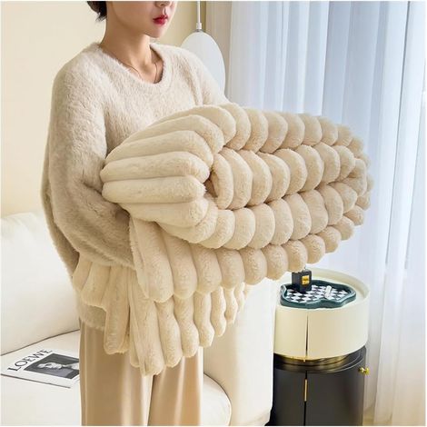 Manta de peluche suave y mullida con forma de conejo, de doble grosor, ideal para la cama, el sofá y el sillón (blanco crema, 150 x 200 cm). (1/5)