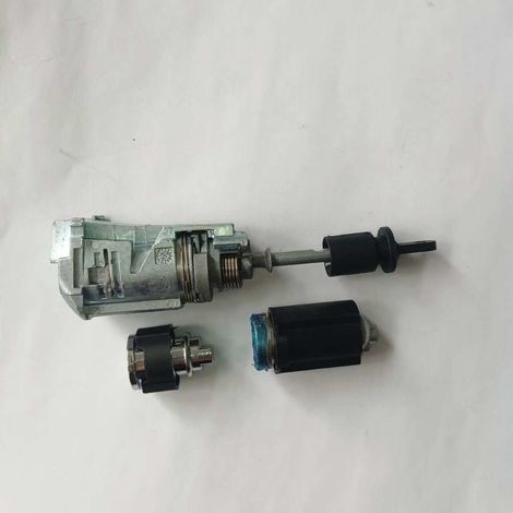Q5 full lock cylinders: 8R0898374A, 4B1837063A, 8R0898374, 4G089837F (1/4)