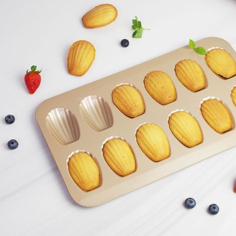 Moule À Madeleines - Acier Au Carbone Haute Qualité - Antiadhésif - 12 Cavités - Pour Pâtisserie Française - 23 x 40 cm (1/5)
