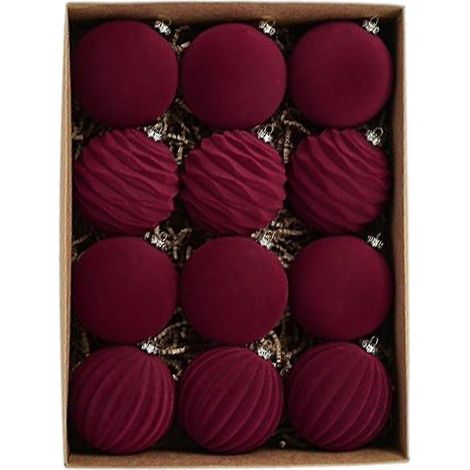 Ensemble de 12 boules de Noël en velours vert et rouge floqué pour décorer le sapin. (1/5)