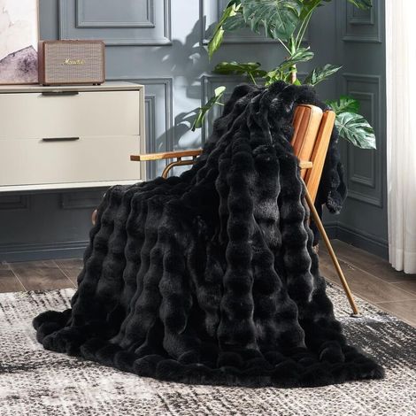 Couverture en fausse fourrure pour canapé - Confortable et douce - Chambre et salon - 130 x 160 cm - Noir pur (1/4)
