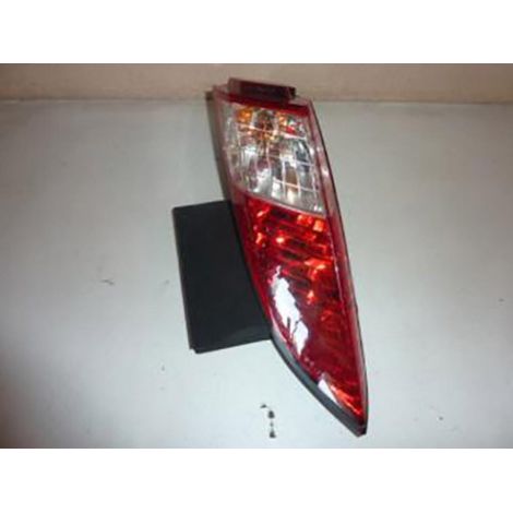 [PRODUIT D'OCCASION] Feu arrière origine pour scooter Peugeot 125 Satelis 2010