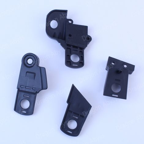 Comparison images of older models of Land Rover Range Rover Autobiography headlight repair kit (1/3)