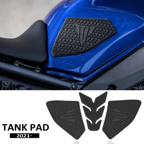 Anti-slip stickers for modifying the fuel tank of the Yamaha MT-09 2021 motorcycle. (1/4)
