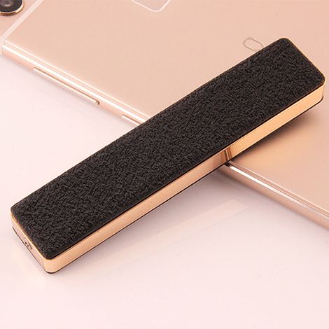 Briquet électrique rechargeable par USB, sans flamme, coupe-vent, design fin, avec câble USB.