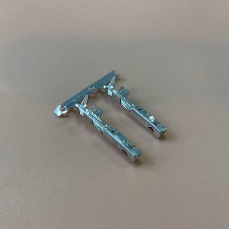 35031565 Automotive connector, plug, wiring harness terminal (1/4)