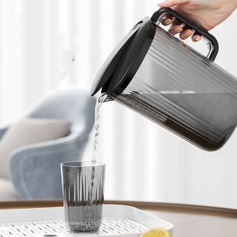Pichet à eau transparent grande capacité en plastique résistant aux hautes températures, idéal pour les thés, les jus et la limonade (noir). (1/5)