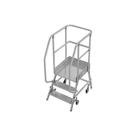 Escalera con tarima  de ascenso por un lado  rodapiés  3