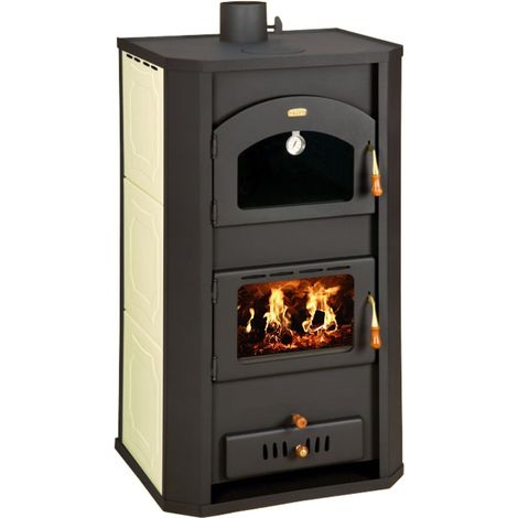 Stufa a legna con forno e caldaia integrale. Per cucinare e riscaldare. Potenza termica 20 + 6 kw