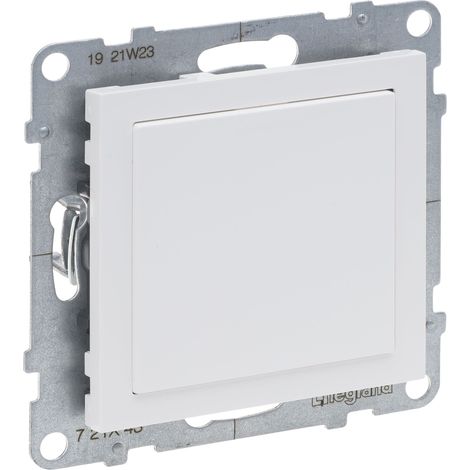Piastra di finitura Legrand Suno plastica IP20 da incasso (1/2)