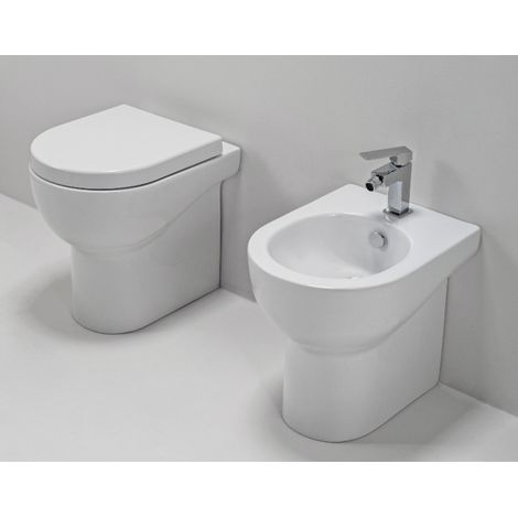 Sanitari nuvola filomuro cm. 46 con sedile softclose di Ceramica (1/3)