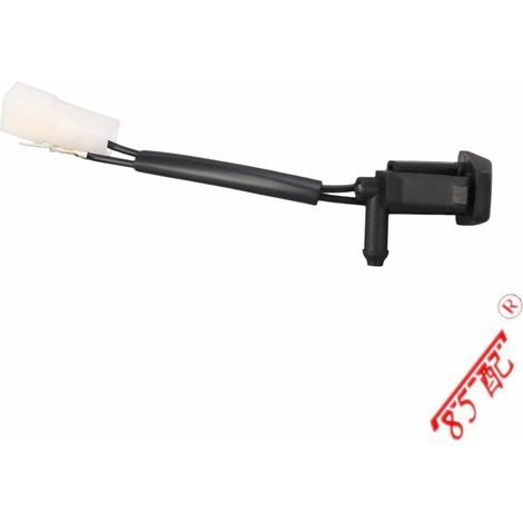 La buse de lave-glace 2028601047 most compatible avec la Mercedes-Benz Class C (W202) 1993-2000. (1/4)