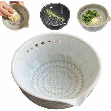 Râpe à ail et bol à herbes faits main, bol multifonctionnel 2 en 1 pour éplucher les herbes avec grille, plat à éplucher efficace à 7 trous avec orifice d'égouttage, ustensiles de cuisine multifonctio (1/5)