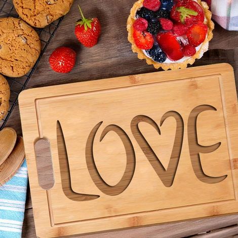 Planche à découper "LOVE" – Cadeau romantique pour deux (1/5)