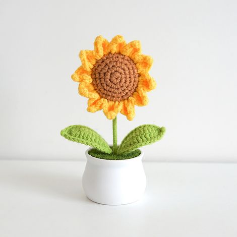 Fleur artificielle en crochet avec pot, tournesol artificiel en crochet, décoration végétale faite main, idéale pour les tableaux de bord de voiture, la maison et le bureau.-AquaForge (1/5)
