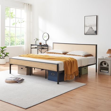 Letto Matrimoniale Linköping in Metallo Nero con Testiera e Pediera Effetto Rattan 180x200 cm [en.casa]